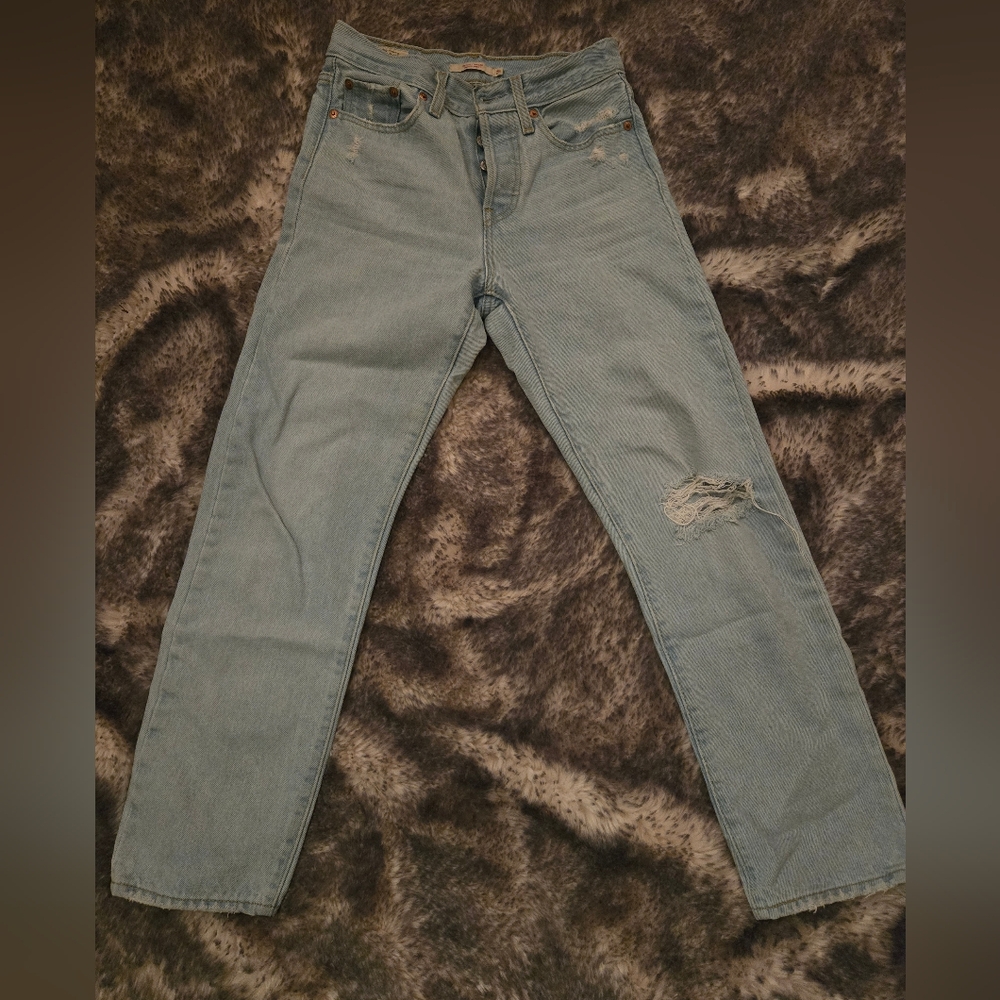 Levis size 25 Wedgie Straight